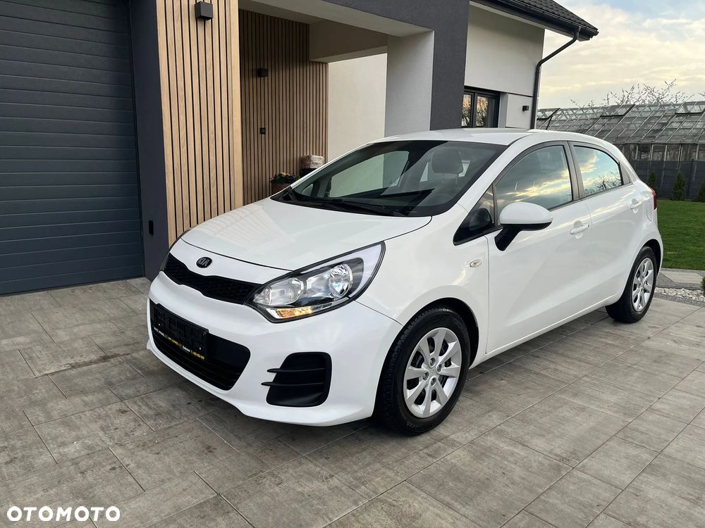 Kia Rio - 1