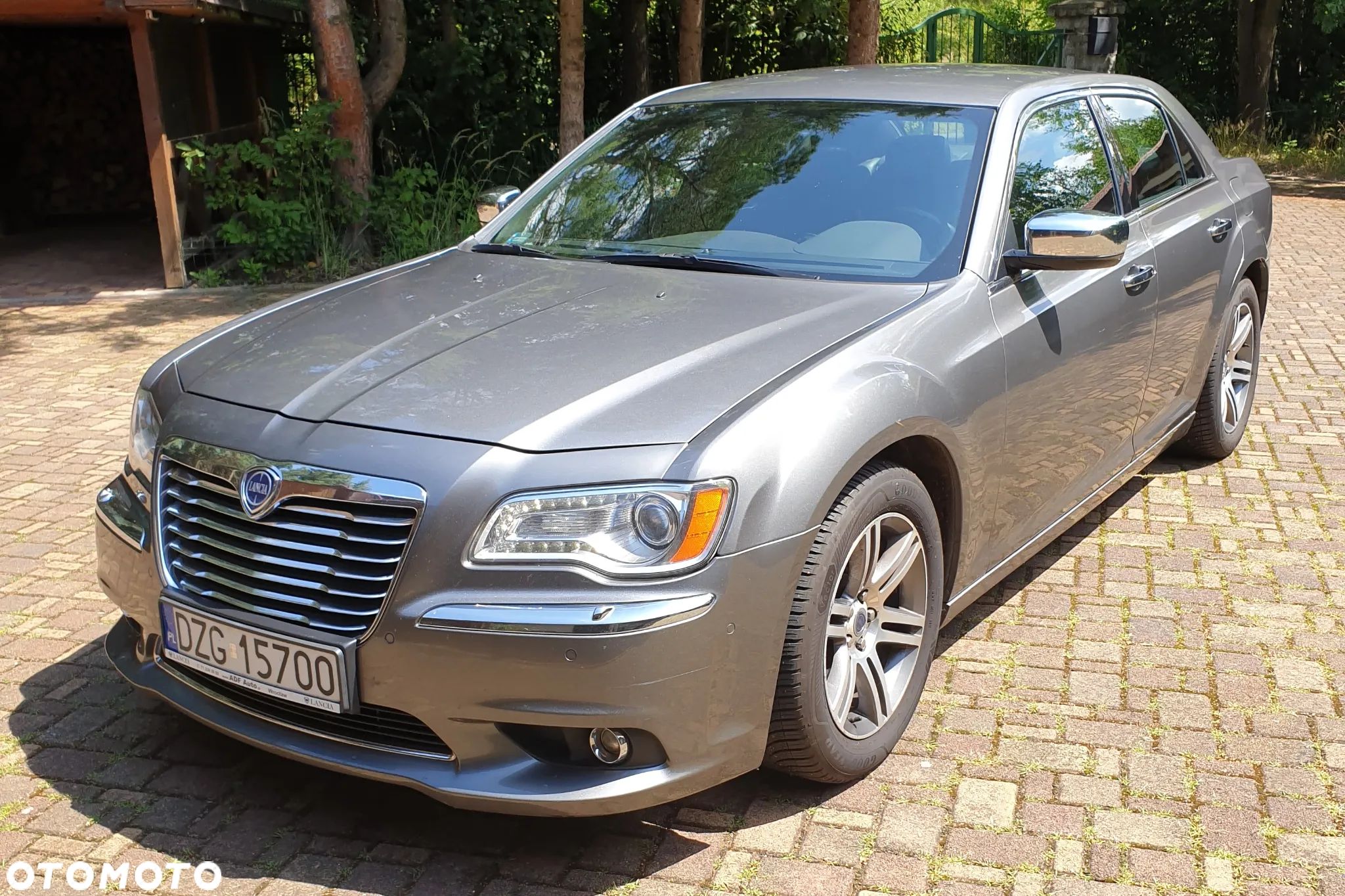Lancia Thema 3.6 Platinum - 1