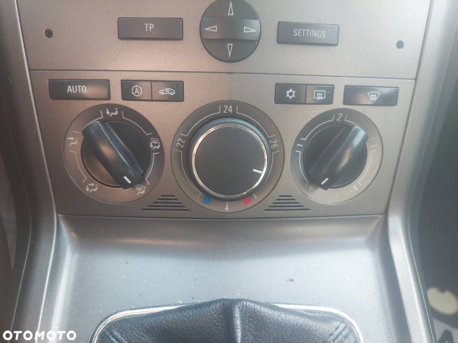 PANEL NAWIEWU KLIMATYZACJI OPEL ANTARA LIFT - 1