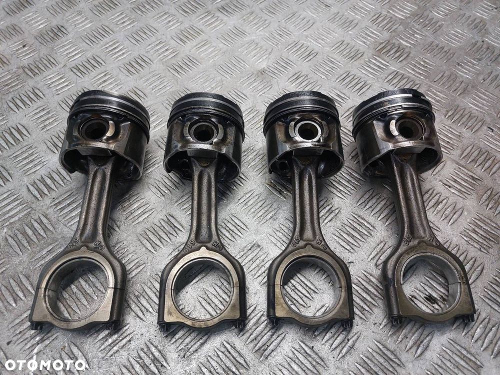 TŁOK + KORBOWÓD PEUGEOT 407 I 1.6 HDI 9HZ - 1