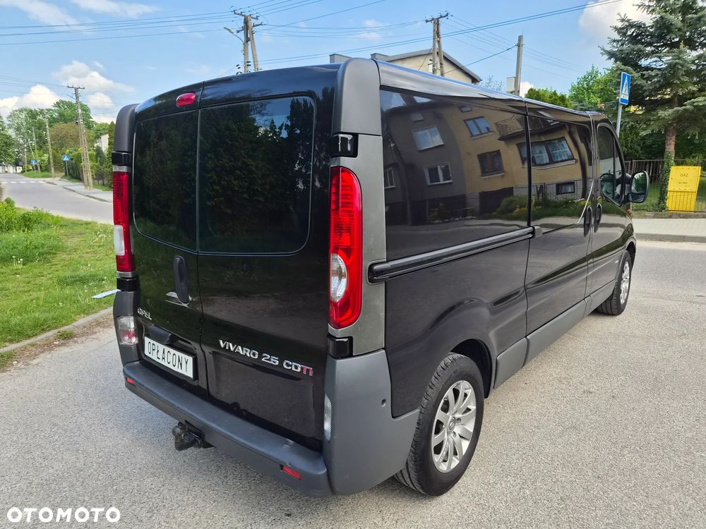 Opel Vivaro - 18