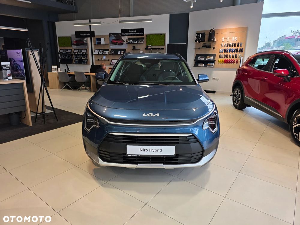 Kia Niro 1.6 GDI Hybrid M - 2