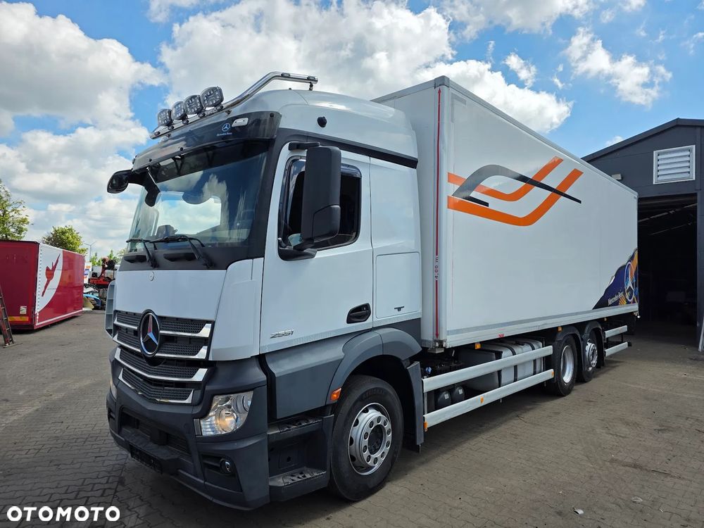 Mercedes-Benz ACTROS / ANTOS  ; chłodnia * izoterma * kontener* kurierka *przewierty sterowane * - 14