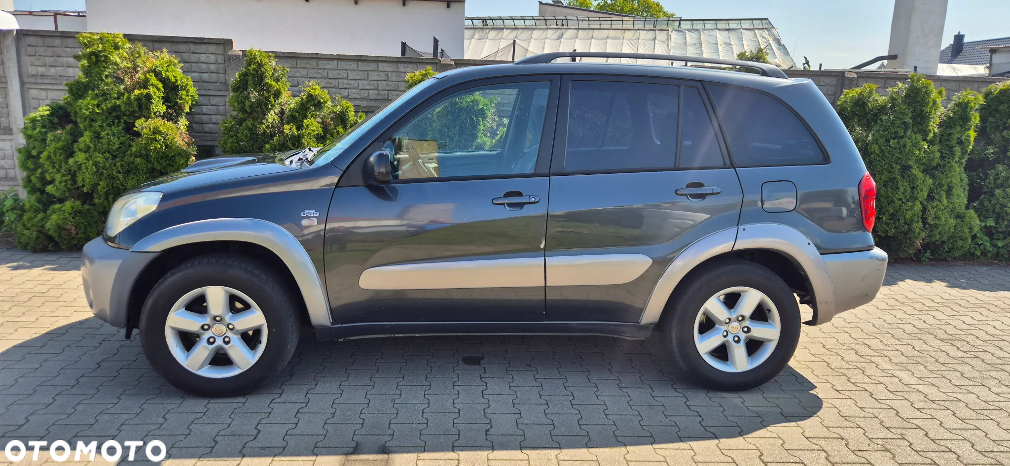 Toyota RAV4 2.0 D-4D 4x4 - 4