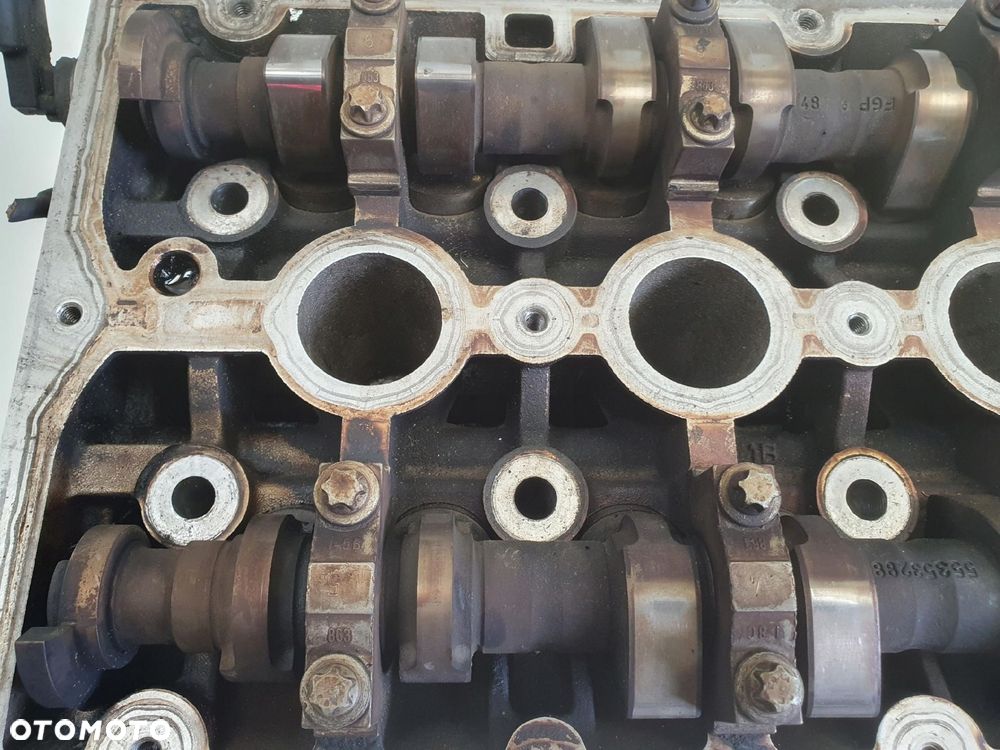 Opel Zafira B Astra J 1.6 16V A16XER GŁOWICA CYLINDRÓW 55559340 - 11