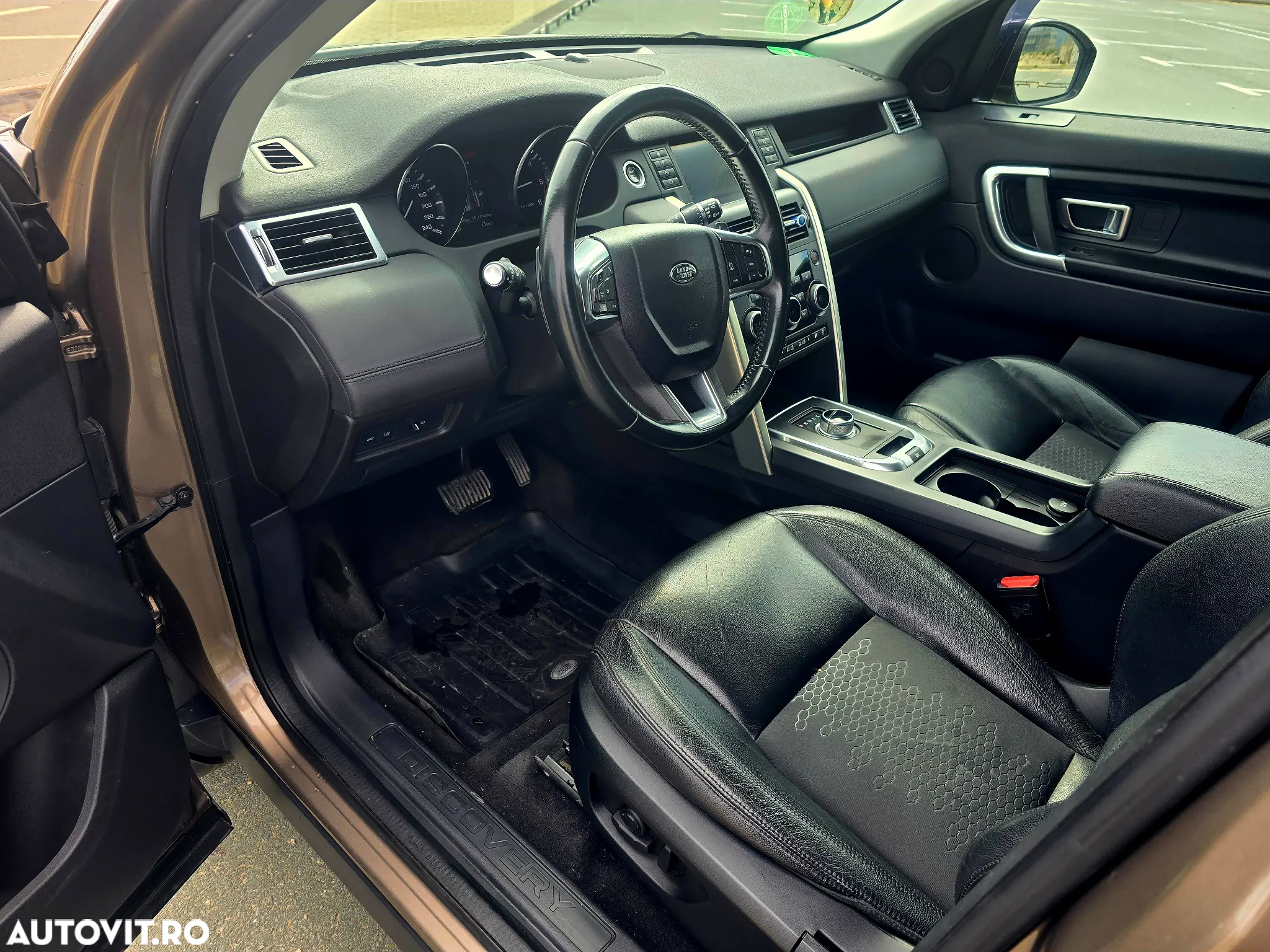 Land Rover Discovery Sport 2.0 D180 MHEV - 7