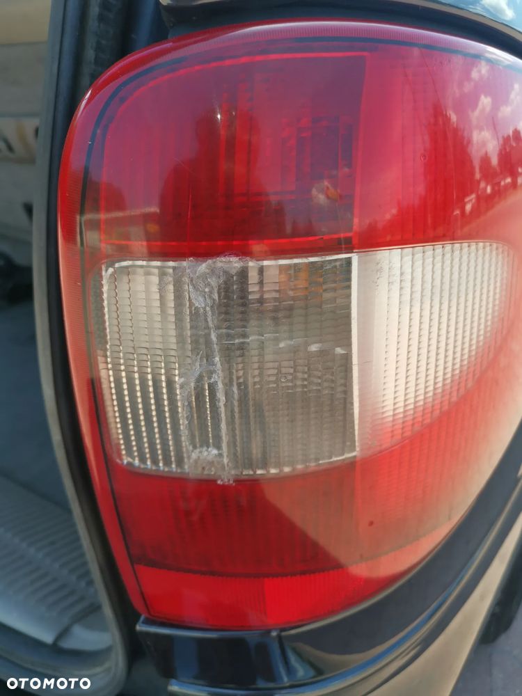 Chrysler Grand Voyager 3.3L Limited - 19