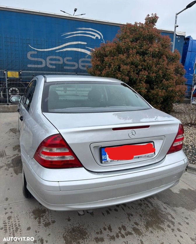 Mercedes-Benz C 200 CDI - 4