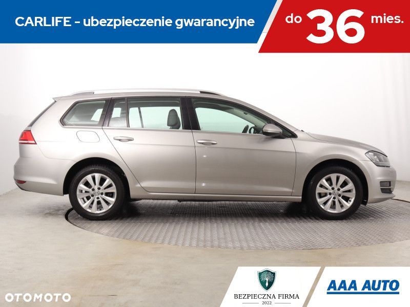 Volkswagen Golf Variant - 8