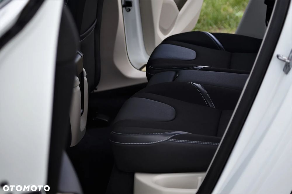Volvo V40 - 31