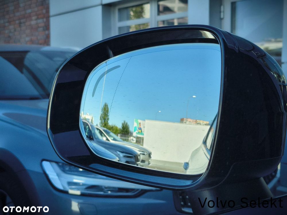 Volvo XC 60 - 30