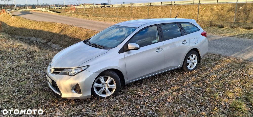 Toyota Auris 1.4 D-4D Comfort - 17