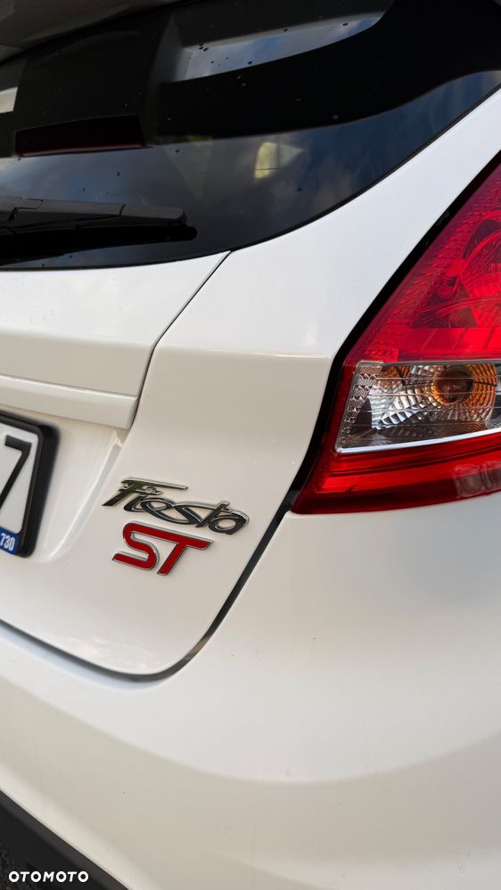 Ford Fiesta 1.6 Ti-VCT Sport - 9