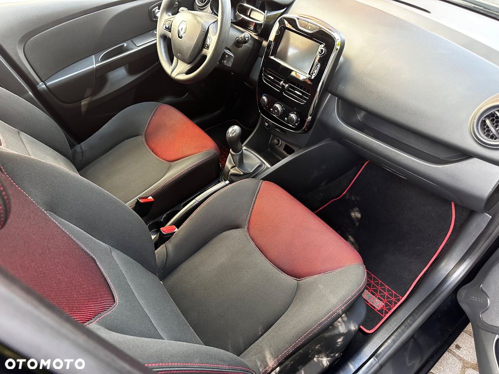 Renault Clio 1.2 16V 75 LIMITED - 20
