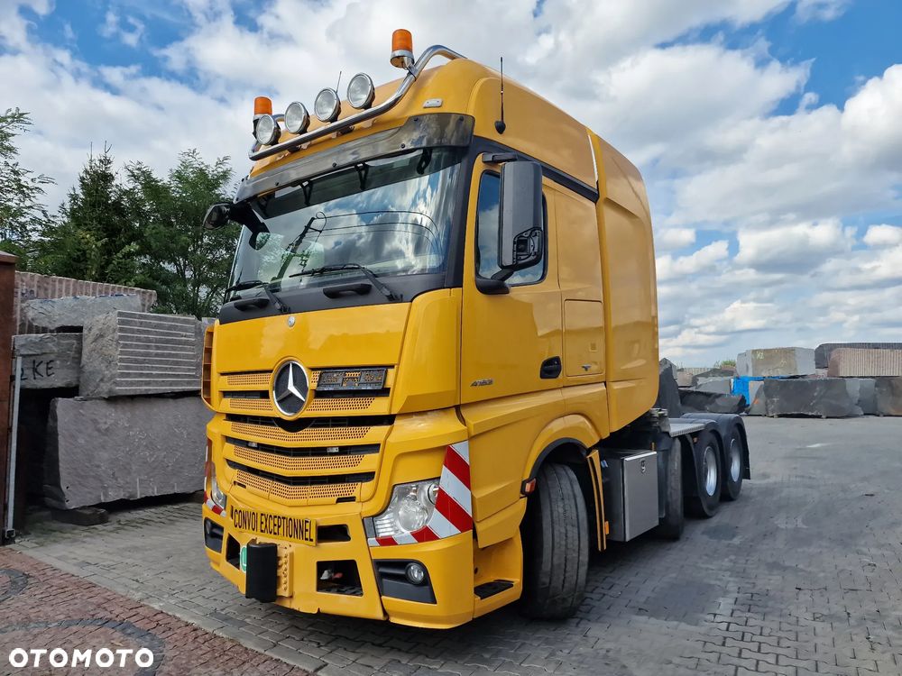 Mercedes-Benz Actros - 1