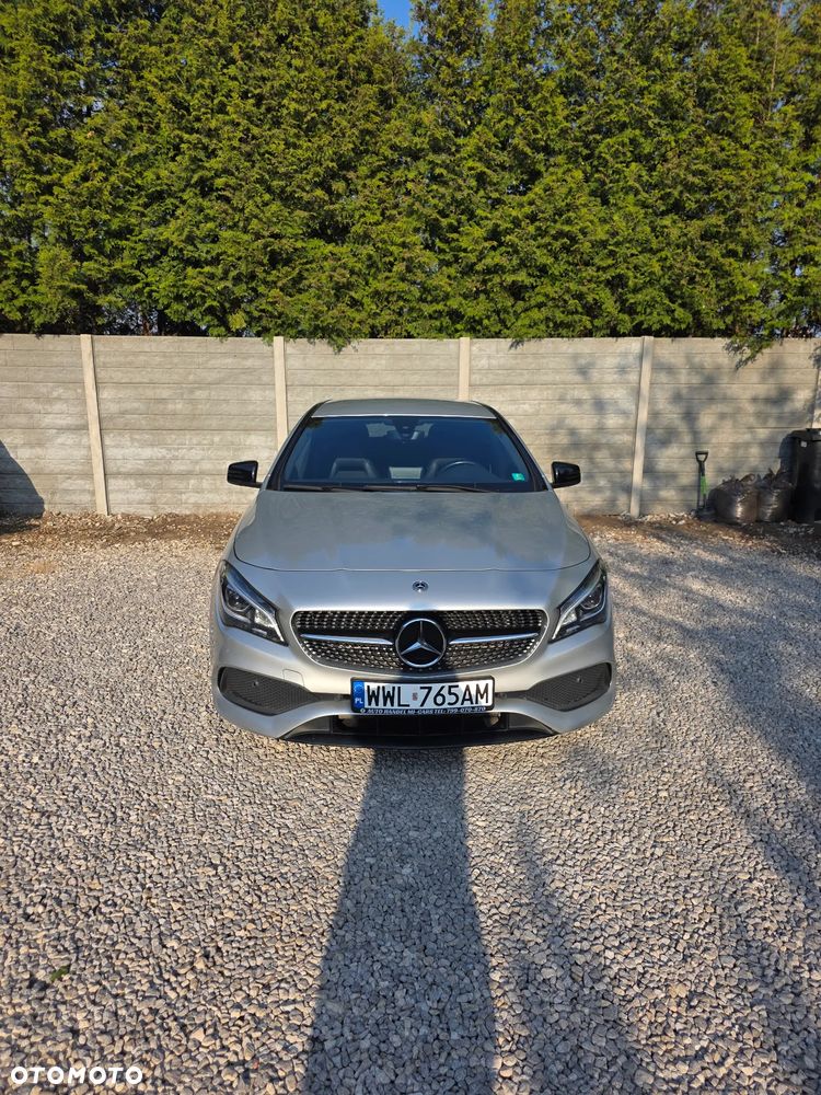 Mercedes-Benz CLA 180 7G-DCT AMG Line - 5