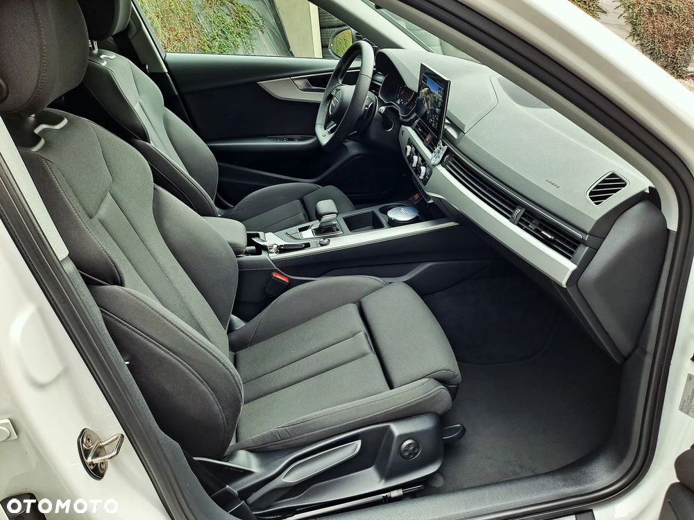 Audi A4 Avant 35 TDI S tronic advanced - 31