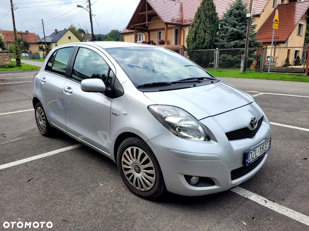 Toyota Yaris - 1