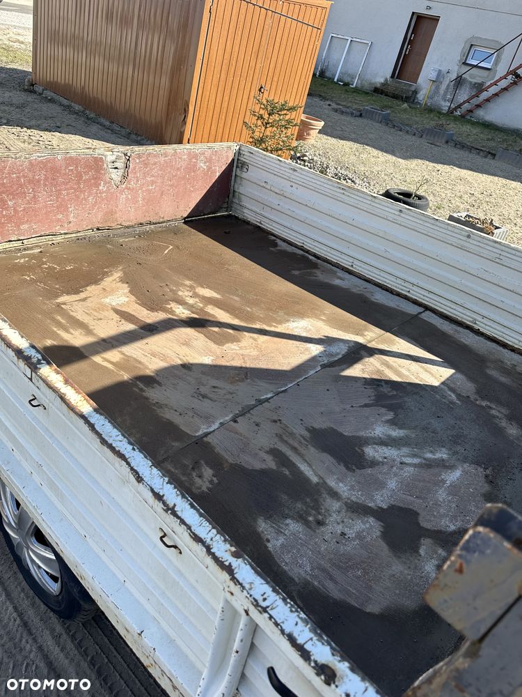 Volkswagen Transporter - 11