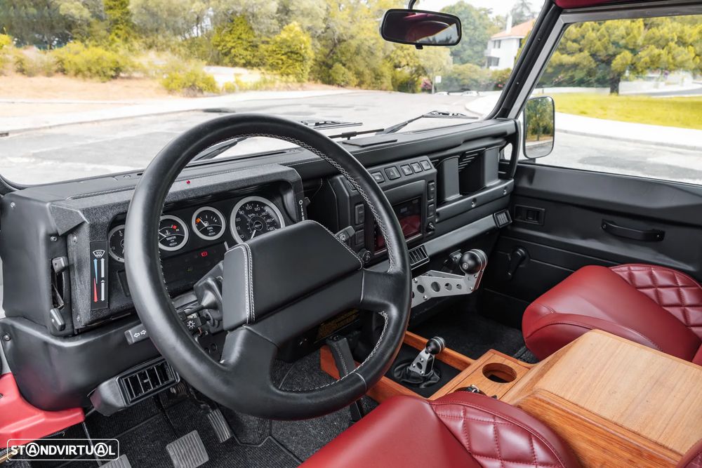 Land Rover Defender 110 2.5 TD5 Metal Top - 12