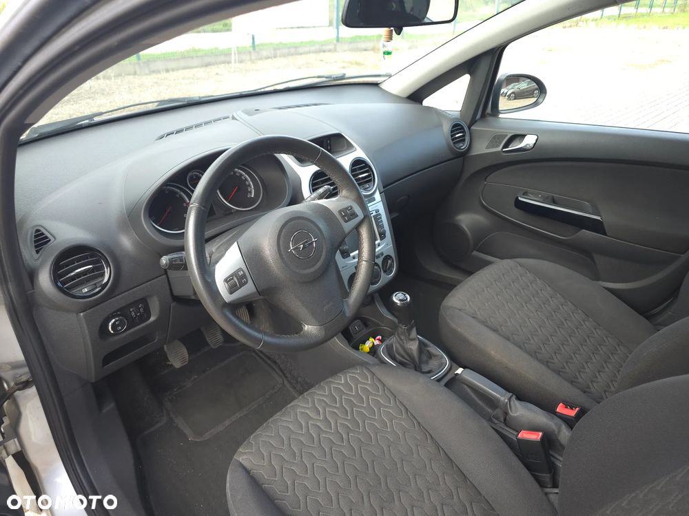 Opel Corsa 1.3 CDTI DPF Edition - 20