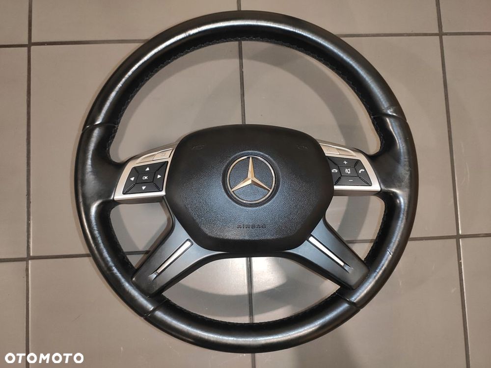 MERCEDES C-KLASA W204 LIFT KIEROWNICA MULTIFUNKCJA SKÓRA ŁADNA - 1