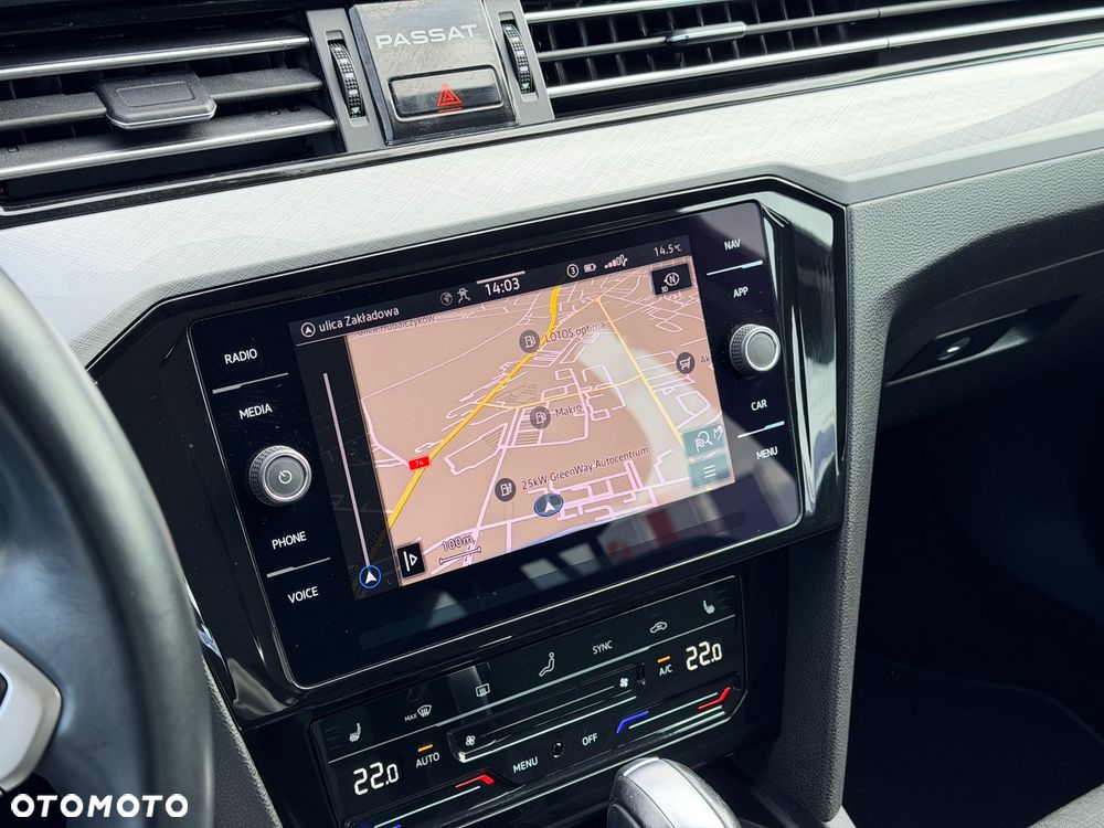 Volkswagen Passat Variant 1.5 TSI EVO Business DSG - 14