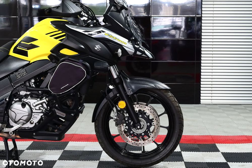 Suzuki V-STROM - 16
