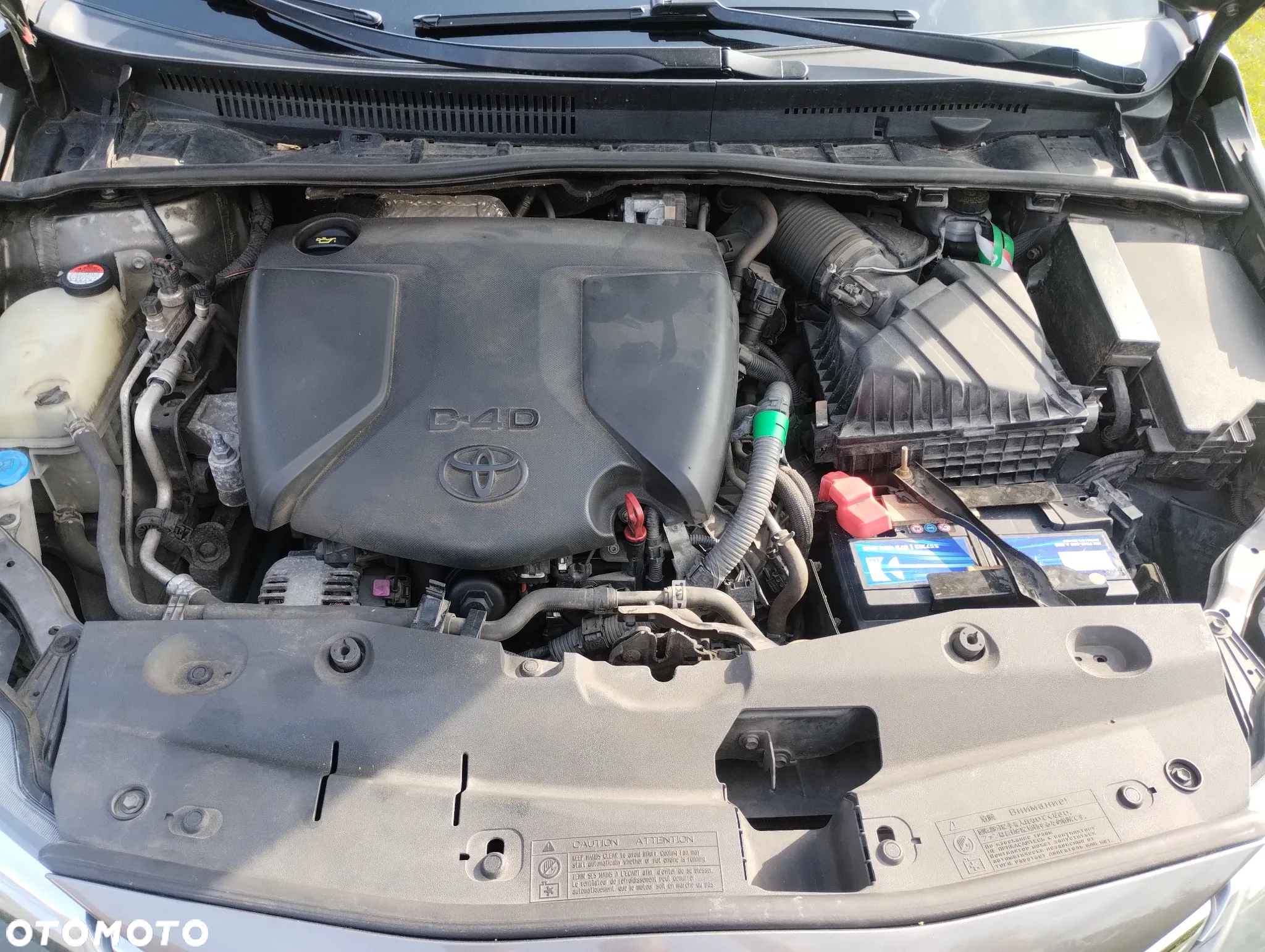 Toyota Avensis - 14