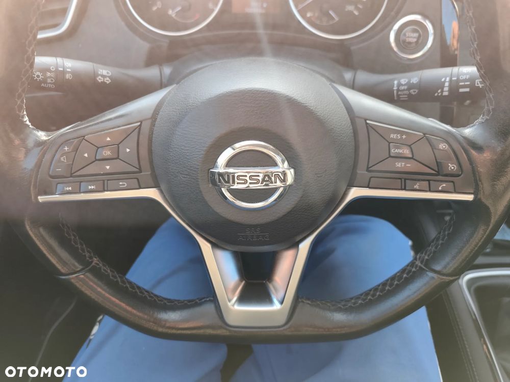 Nissan Qashqai 1.5 dCi TEKNA - 22