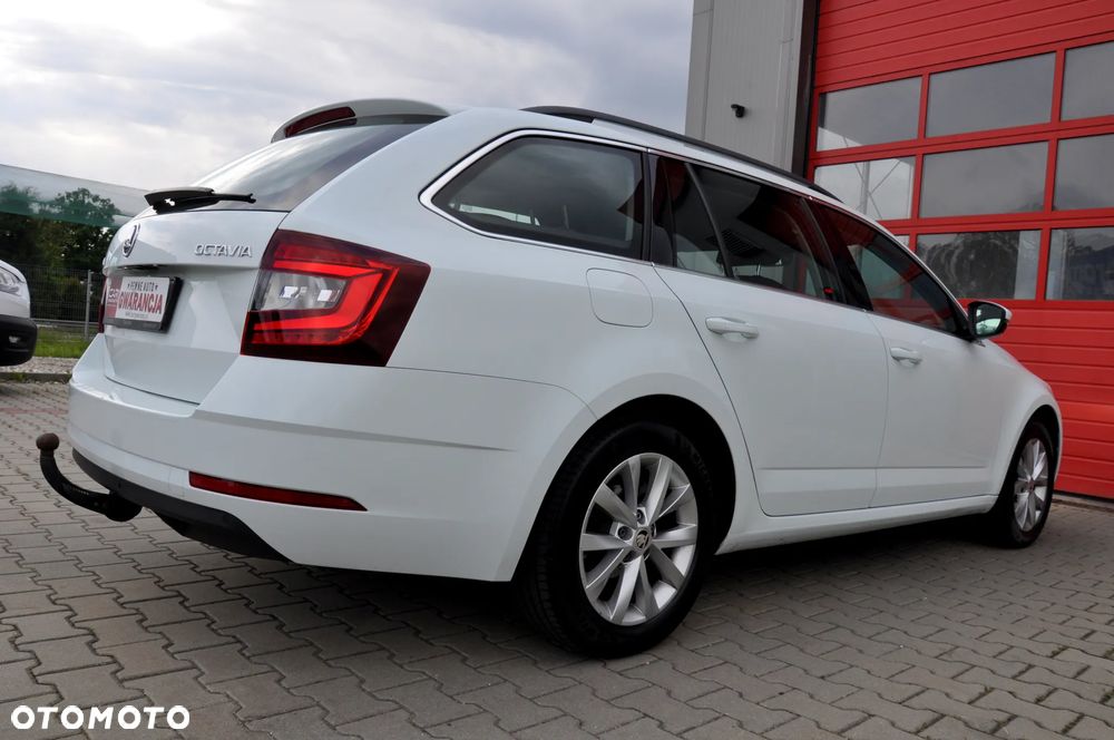 Skoda Octavia 2.0 TDI Edition DSG - 16