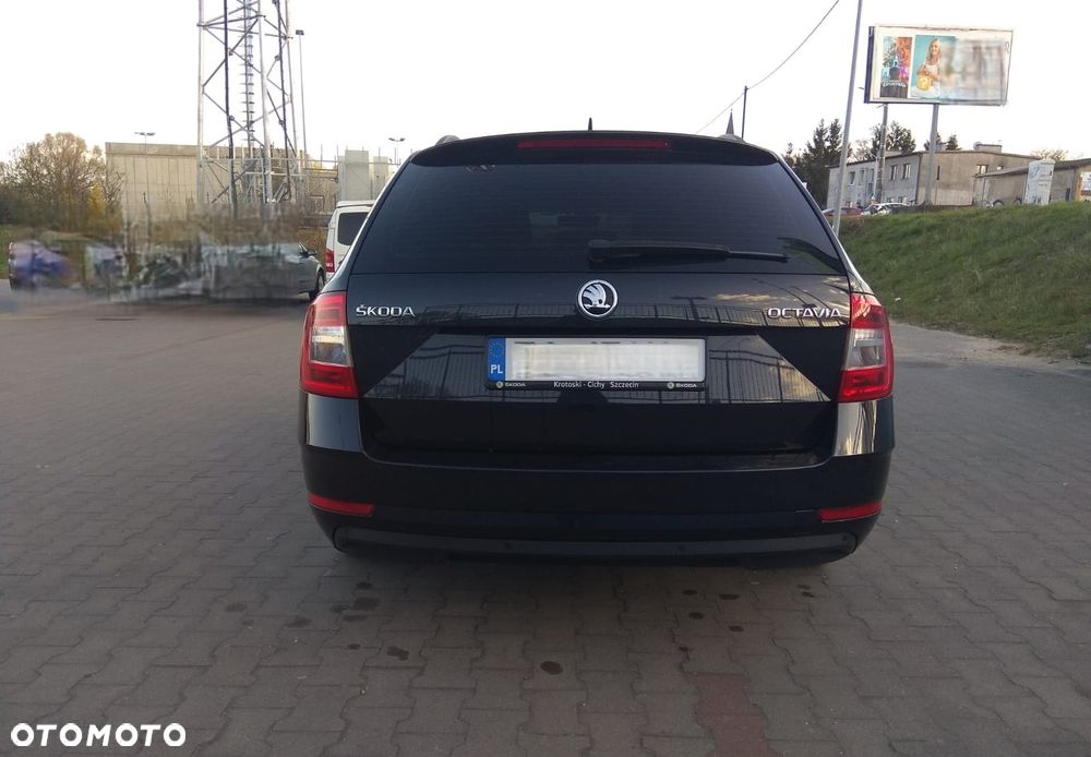 Skoda Octavia 1.5 TSI ACT Style DSG - 9