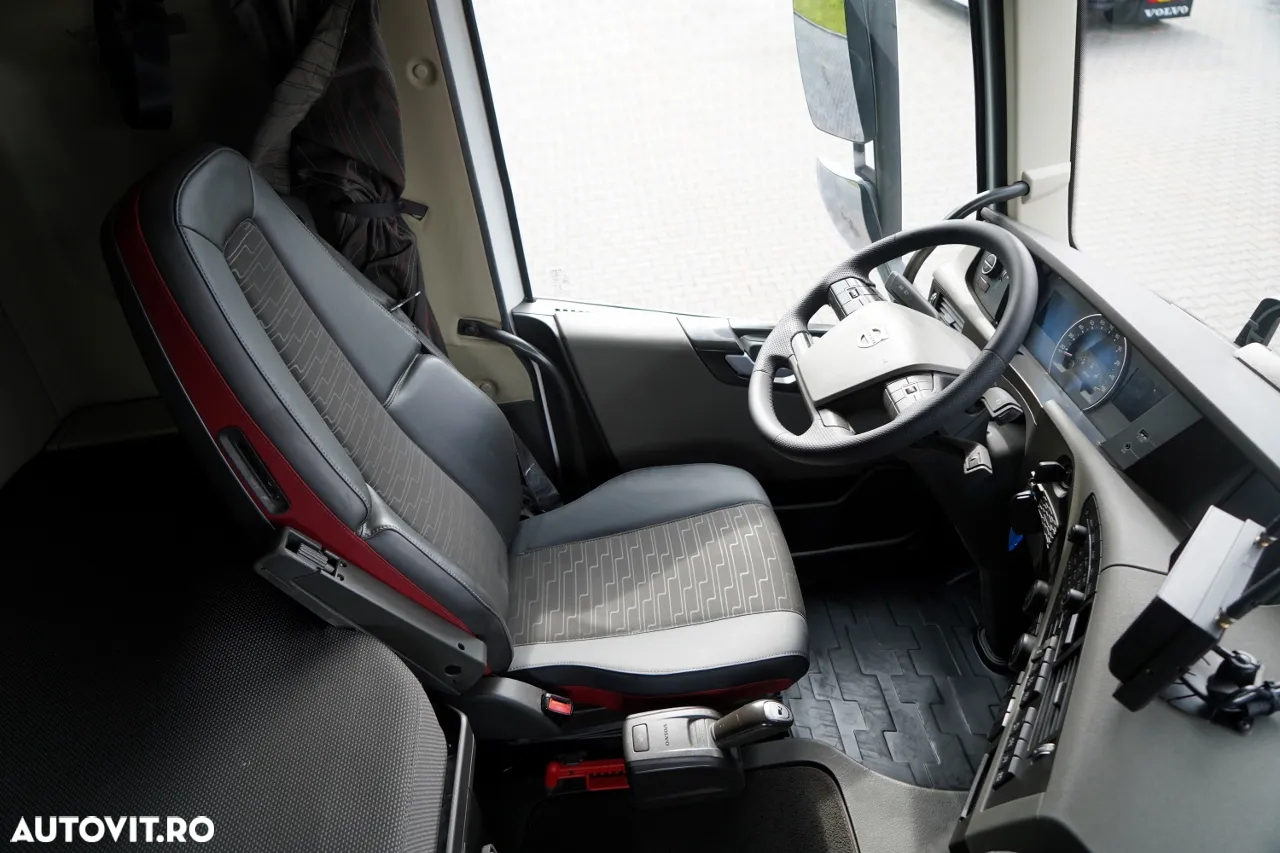 Volvo FH 460 / SISTEM HIDRAULIC / CABINĂ JOSĂ / ANVELOPE 100% / 2018 / IMPORTAT - 25