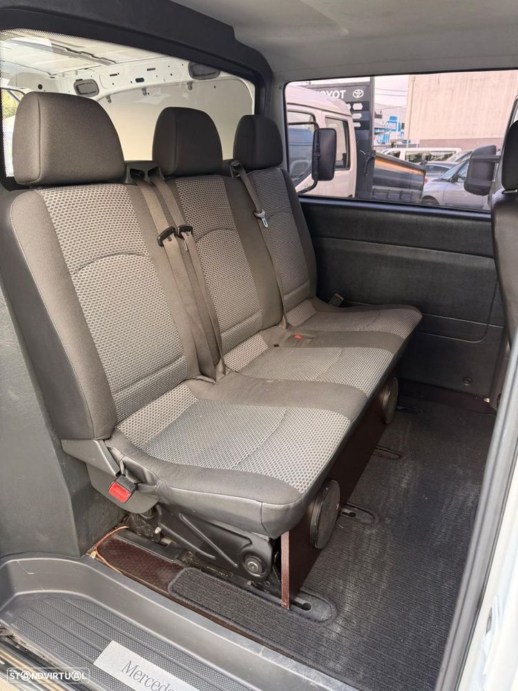 Mercedes-Benz Vito 5 lugares Mixto - 11