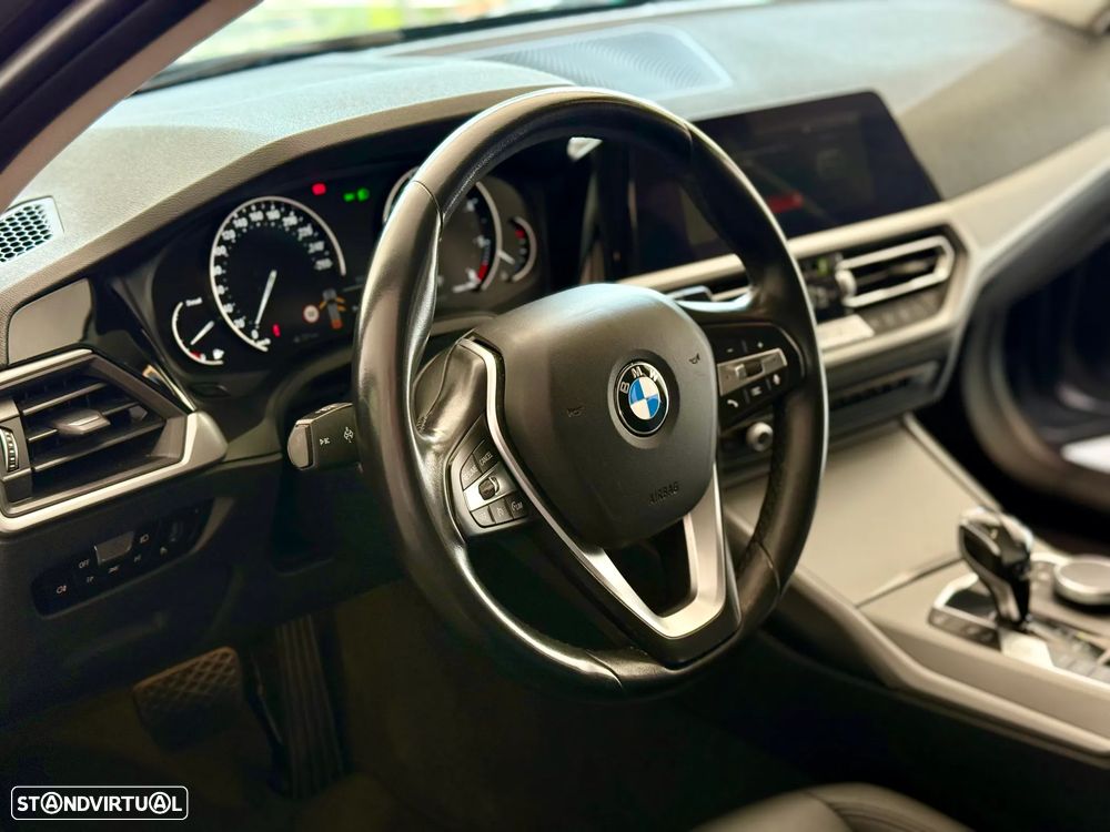 BMW 318 d Aut. Luxury Line - 18