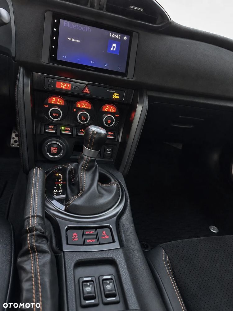 Toyota GT86 2.0 Prestige - 10