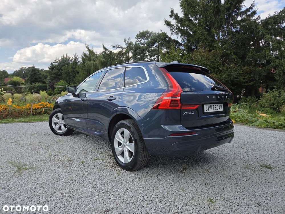 Volvo XC 60 B4 D Geartronic Momentum Pro - 3