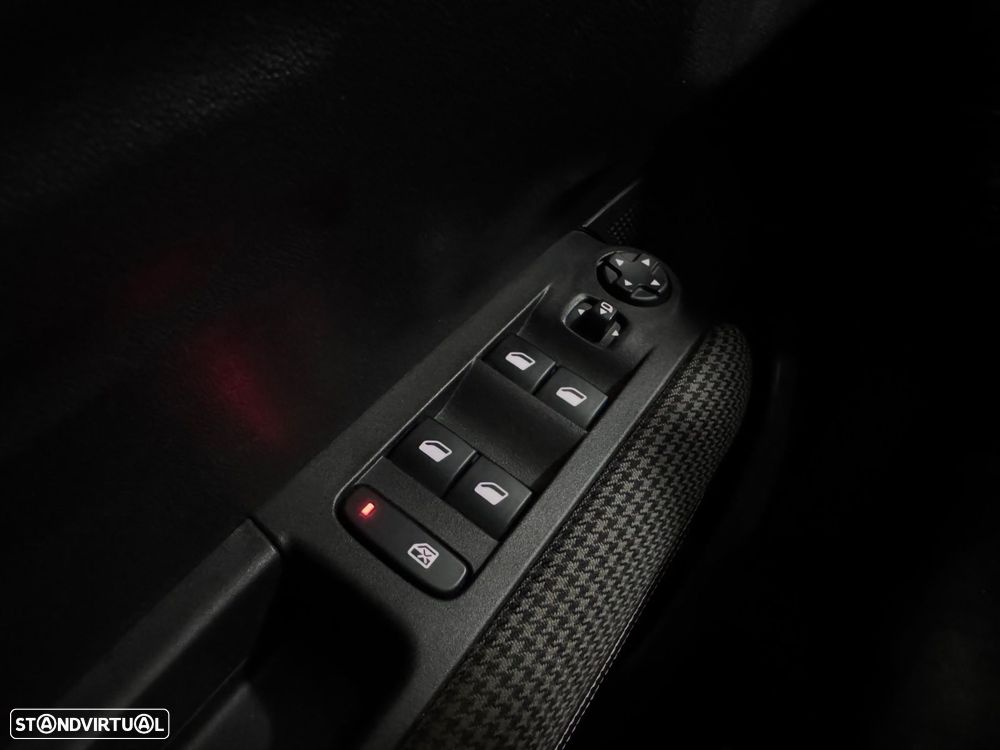 Citroën C3 Aircross 1.2 PureTech Shine - 38