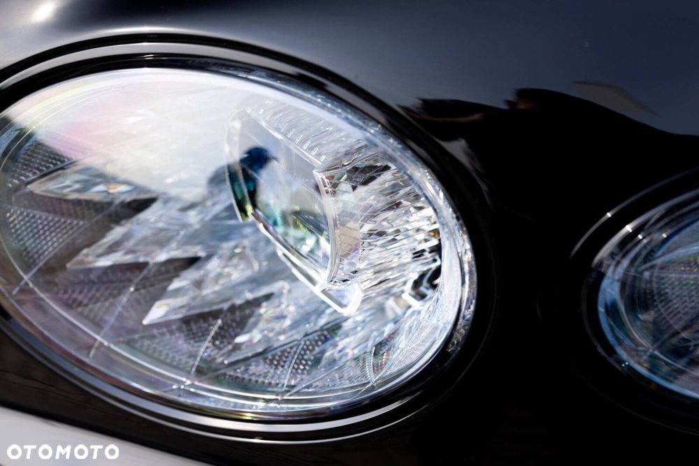 Bentley Bentayga - 16