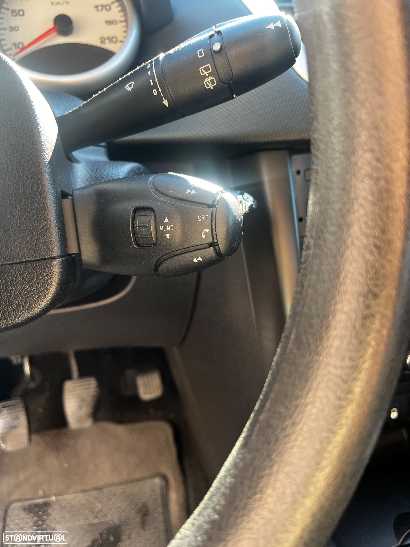 Peugeot 207 1.4 HDi Premium - 17