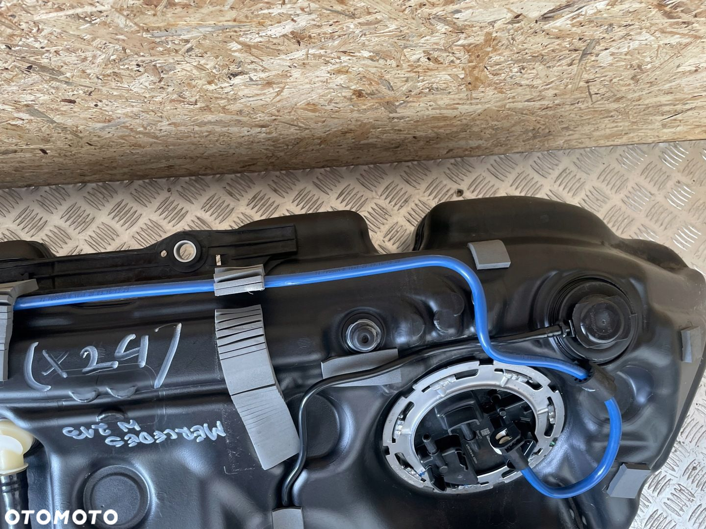MERCEDES W213 ZBIORNIK BAK PALIWA WLEW DIESEL - 7
