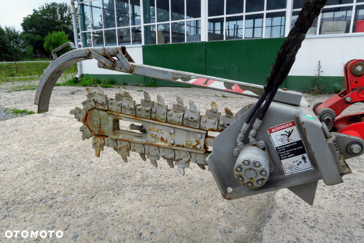 Ditch Witch Zahn R300 - 14