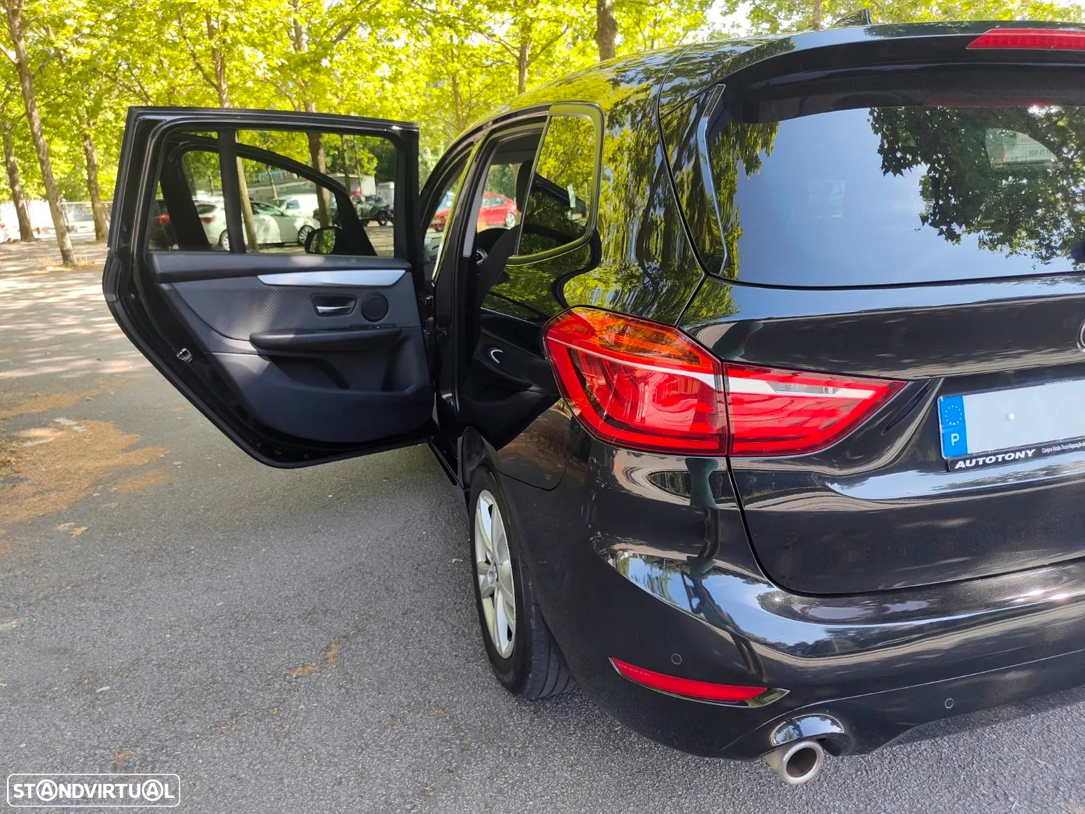 BMW 216 Gran Tourer i 7L Line Luxury - 6