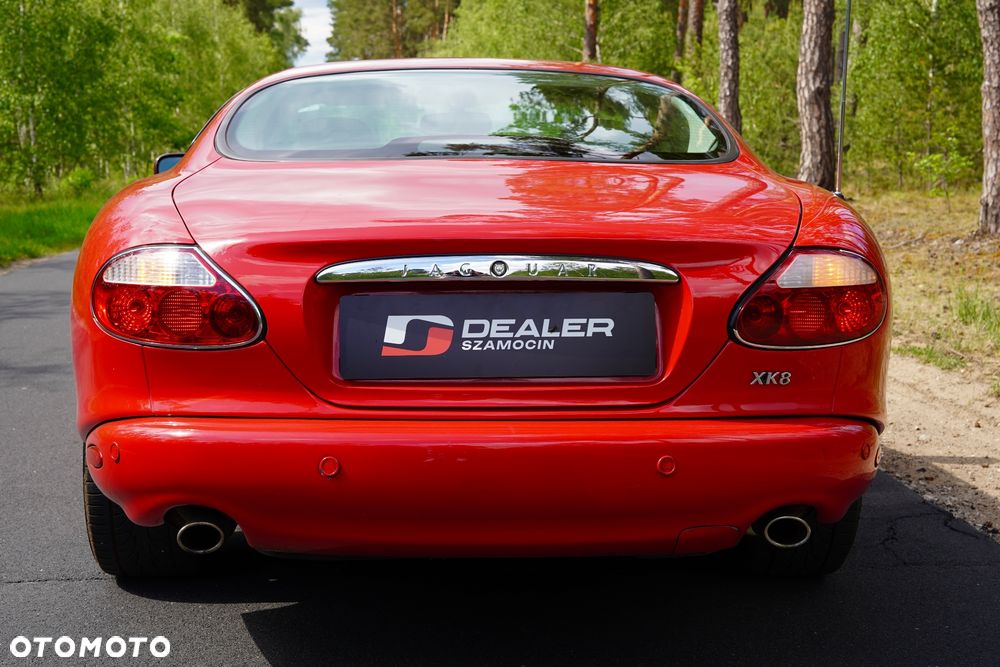Jaguar XK8 - 9