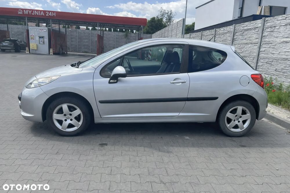 Peugeot 207 - 4