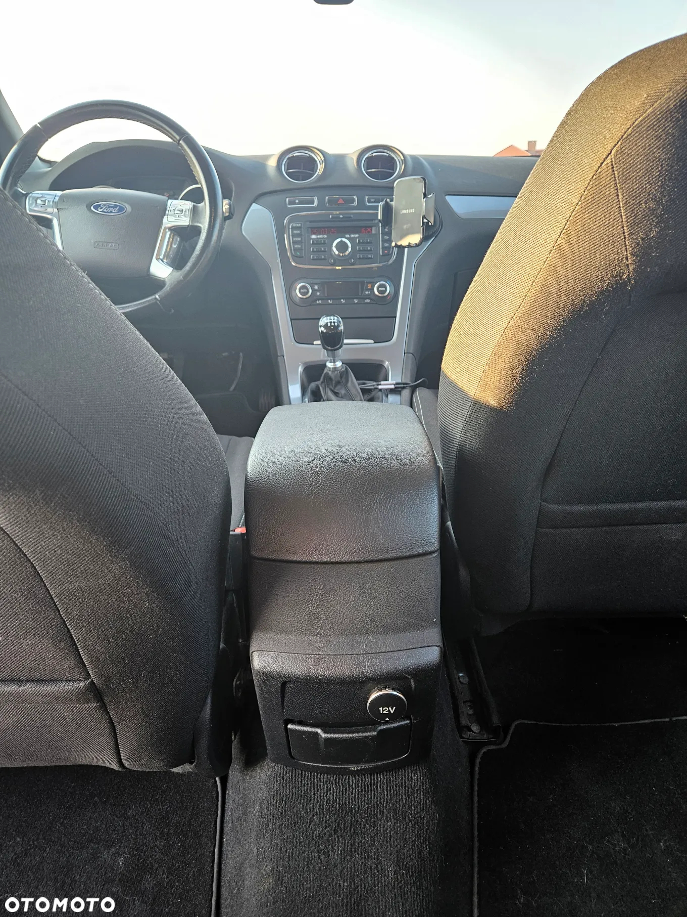 Ford Mondeo 2.0 TDCi Trend - 12