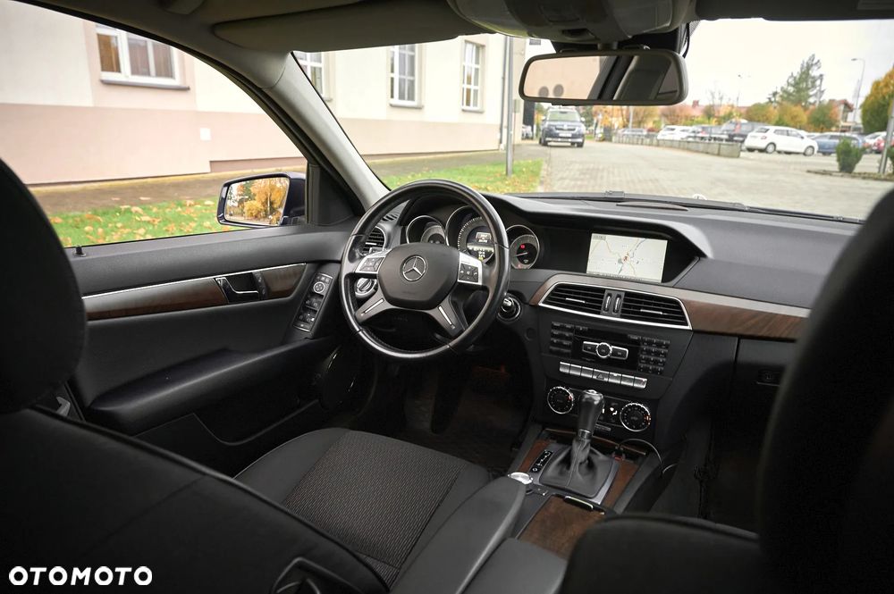 Mercedes-Benz Klasa C - 27