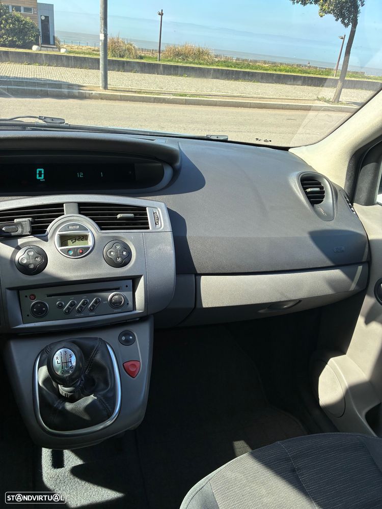 Renault Scénic 1.5 dCi Dynamique - 8