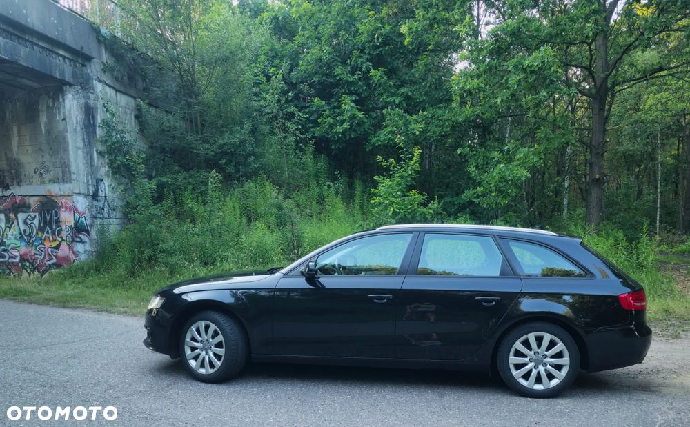 Audi A4 Avant - 4
