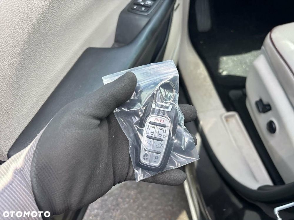 Chrysler Pacifica - 13